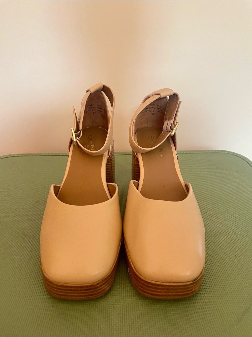 Seychelles Gleaming Heels Tan Ankle-Strap Platform Pumps | Size 10 - Picture 2 of 6